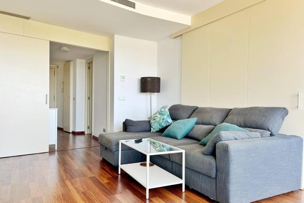 Ral48 Apartment Сант Адриа де Бесос Екстериор снимка